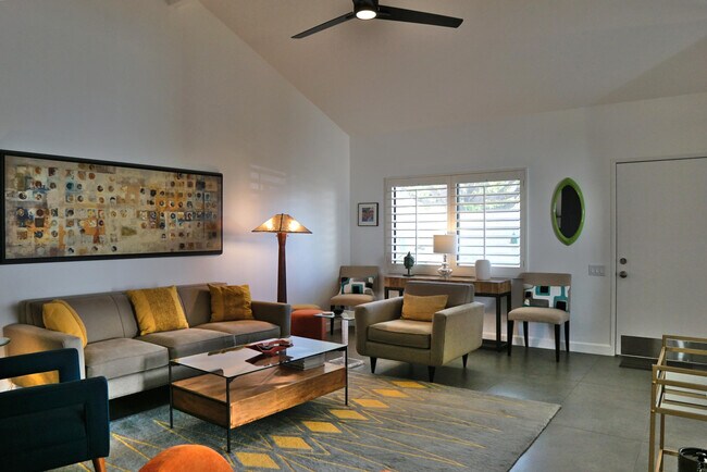 Building Photo - 2242 Sunshine Way