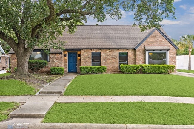 Building Photo - 9310 Woodmeadow St