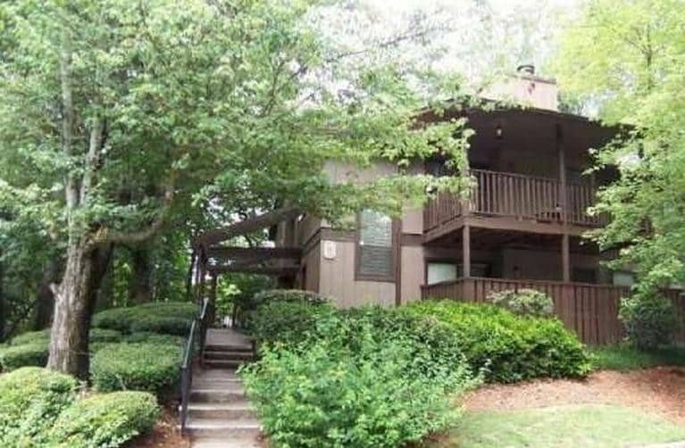 Primary Photo - 3880 Cedar Circle