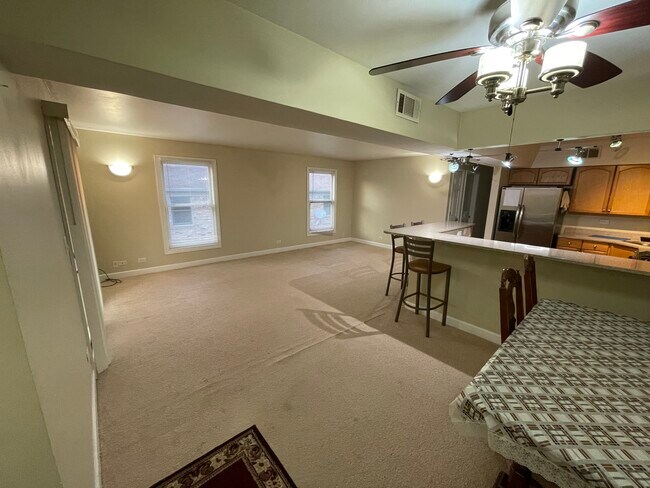 Living room - 1760 Bristol Walk