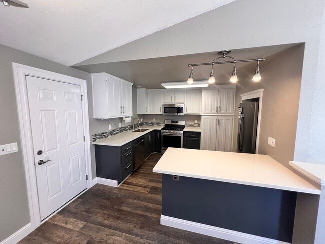Building Photo - Nicely renovated 3 bedroom home!