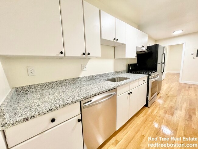 Foto del edificio - 523 E 3rd St