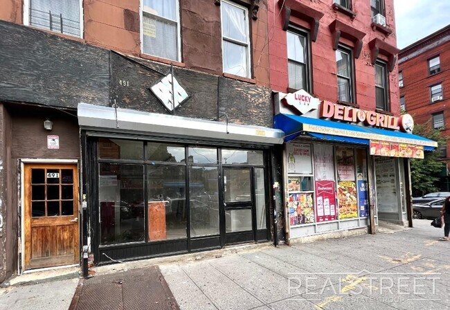 Plano de planta - 491 Tompkins Ave