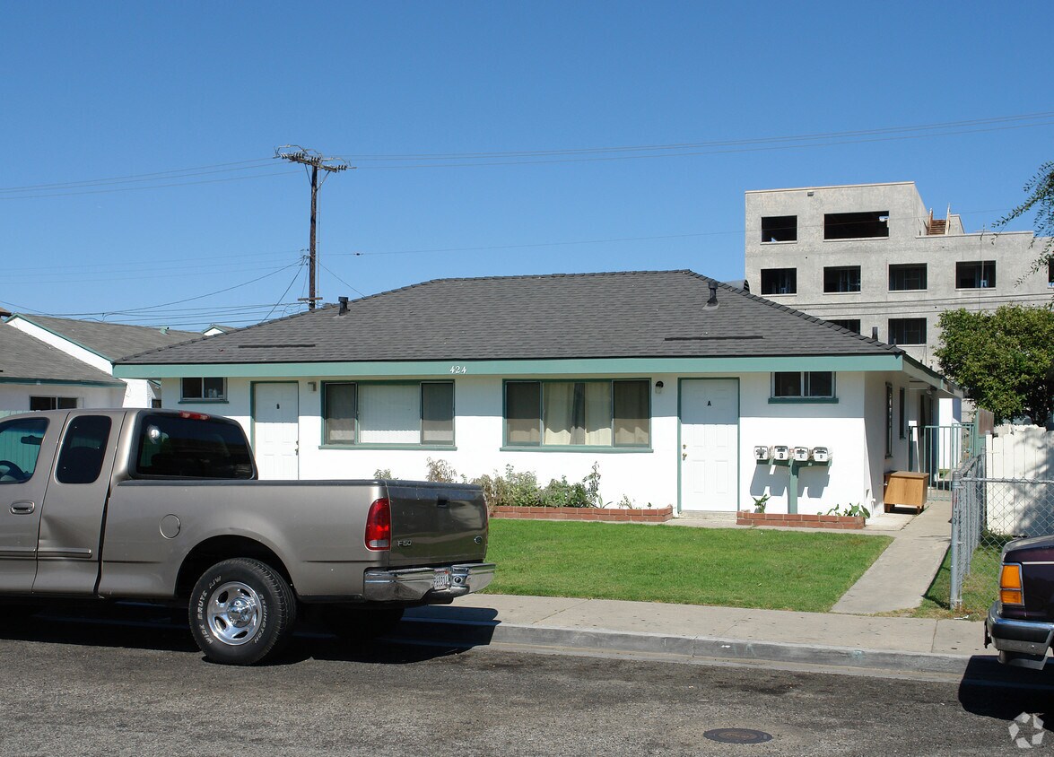Building Photo - 424 N G St