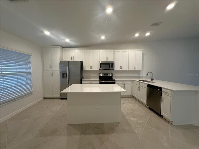 Foto del edificio - 14271 Heritage Landing Blvd