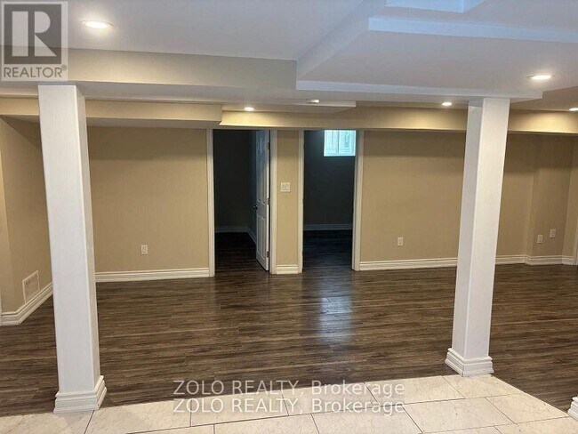 Photo du bâtiment - 50 Dundalk Crescent