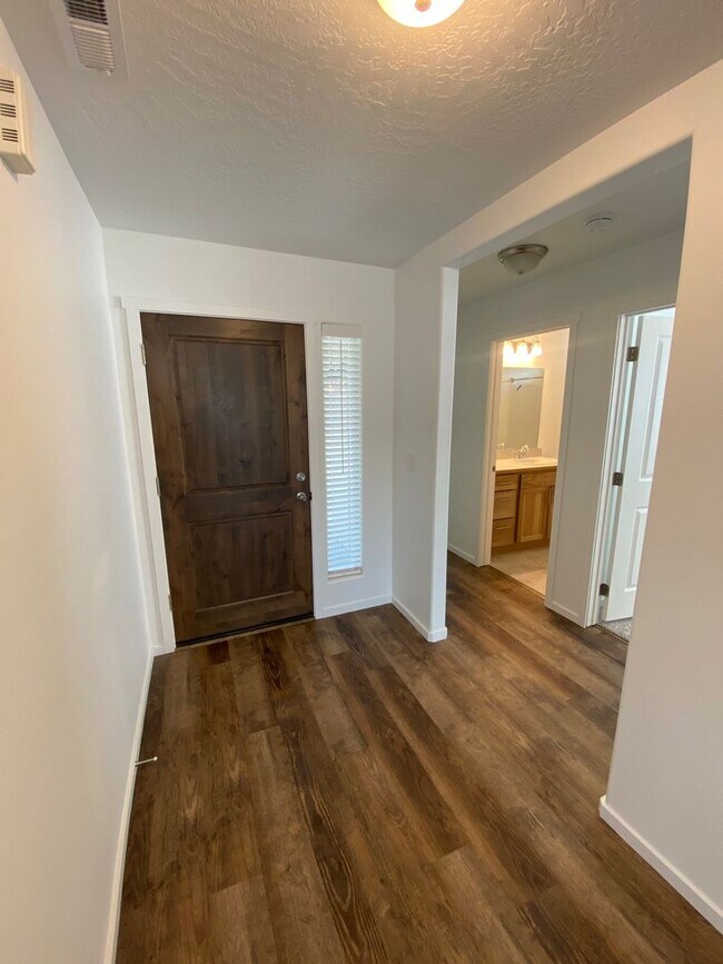 Foto del edificio - Newly Built 3 Bed, 2 Bath in Spokane Valley!