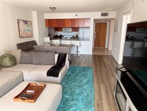 Building Photo - 1200 Brickell Bay Dr