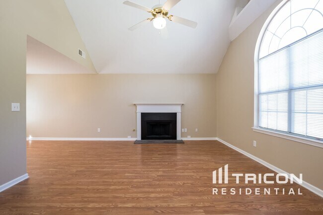 Building Photo - 3185 Lower Creek Dr