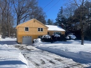 Building Photo - 150 Pond St