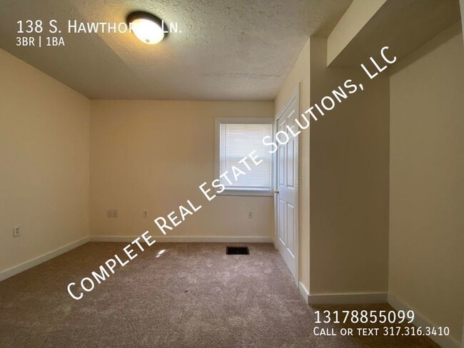 Building Photo - Now Showing this 3 bedroom, 1 bath duplex ...