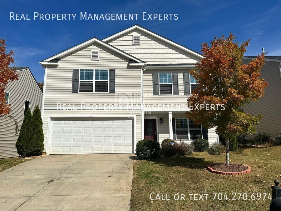 Foto principal - Beautiful 3BR 2.5BA in Charlotte!