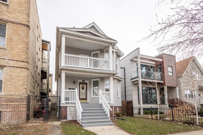 Foto del edificio - 4302 N Drake Ave