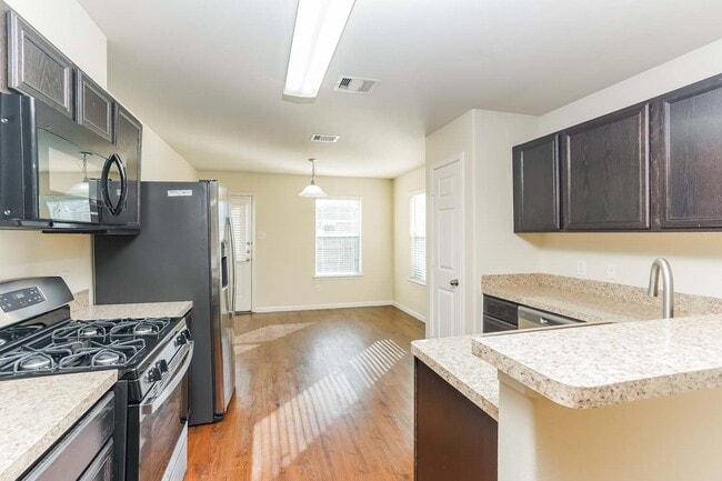 Building Photo - 18723 S Lyford Dr