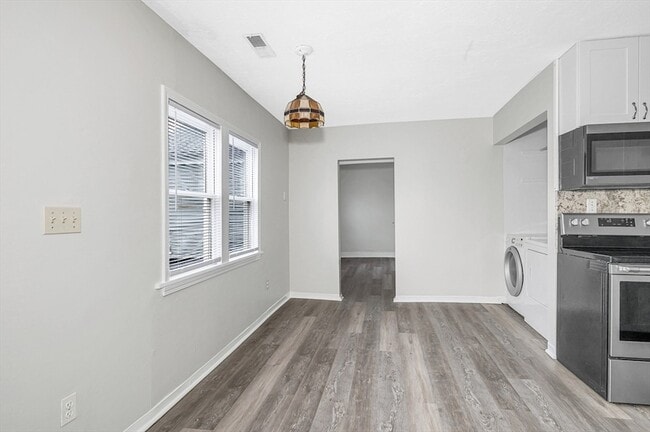 Foto del edificio - 98 School St