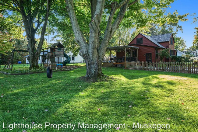 Building Photo - 3 br, 2 bath House - 16230 152nd Avenue