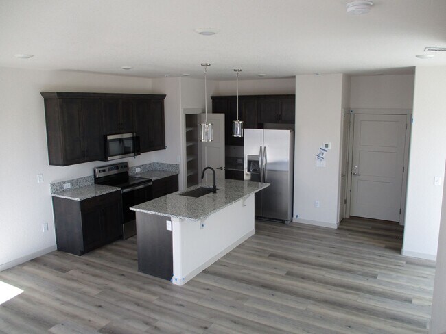 Building Photo - 1155 Summit Vista Drive