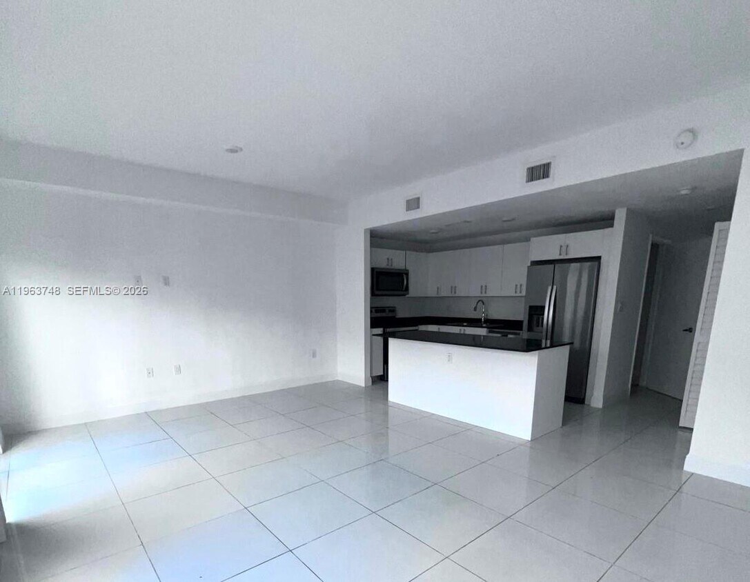 Foto del edificio - 14443 SW 260th St