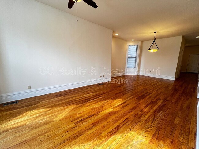 Building Photo - 3340 N Clifton Ave