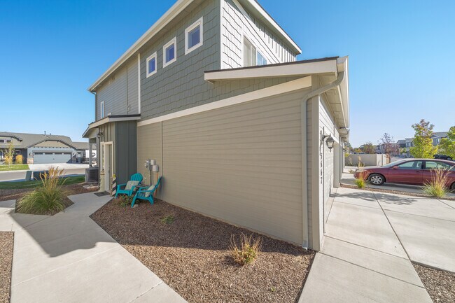 Building Photo - 5667 E Bollo St