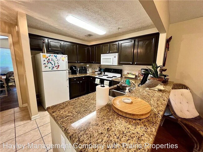 Building Photo - 3 br, 3 bath House - 1385 S Donahue Drive ...