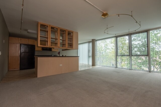 Foto del edificio - 3120 S Indiana Ave