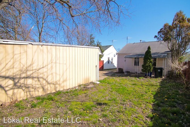 Building Photo - 2 br, 1 bath House - 12212 Milligan Ave