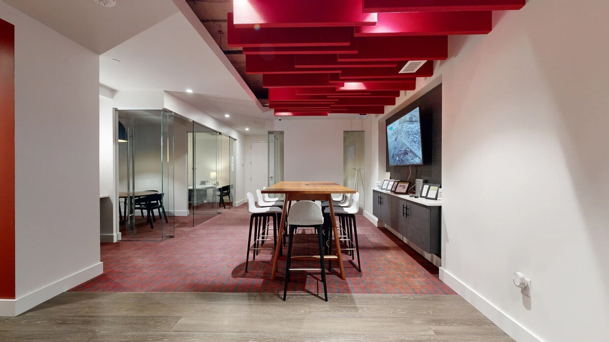 Photo - The Euclid Apartments