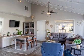 Interior Photo - SPRING VILLAS APARTMENTS