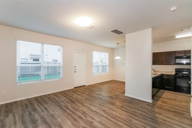 Building Photo - 17010 Andrew Nook Ln