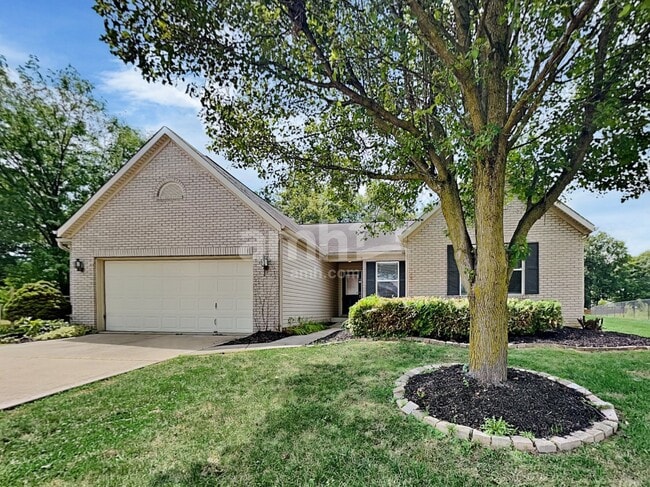 Building Photo - 5220 Bogey Dr