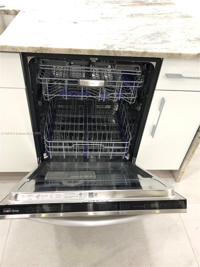 Building Photo - 710 N K St