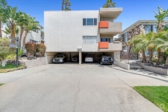 Building Photo - 937 5th St