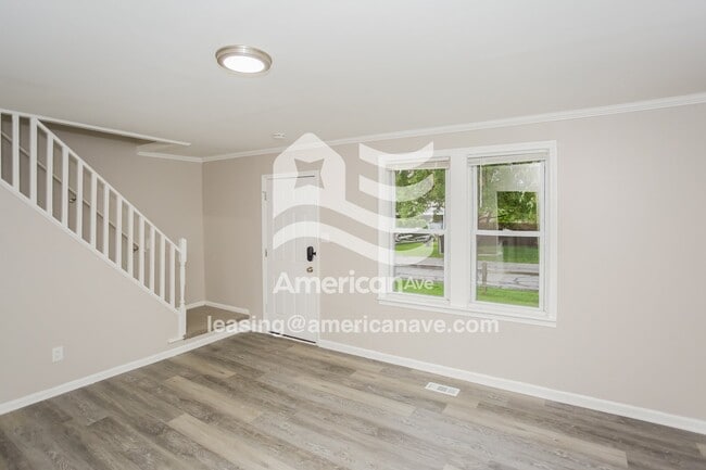 Building Photo - 1732 Sylvan Glen