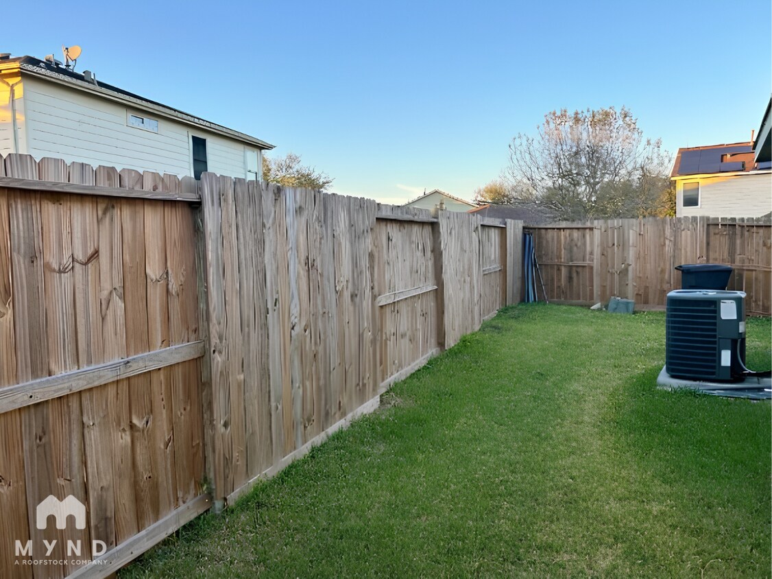 Building Photo - 4103 Oakview Creek Ln
