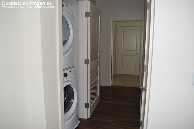 Building Photo - 180 Eastern Ave