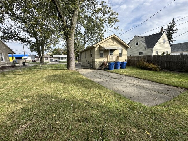 Building Photo - 8036 Hupp Ave