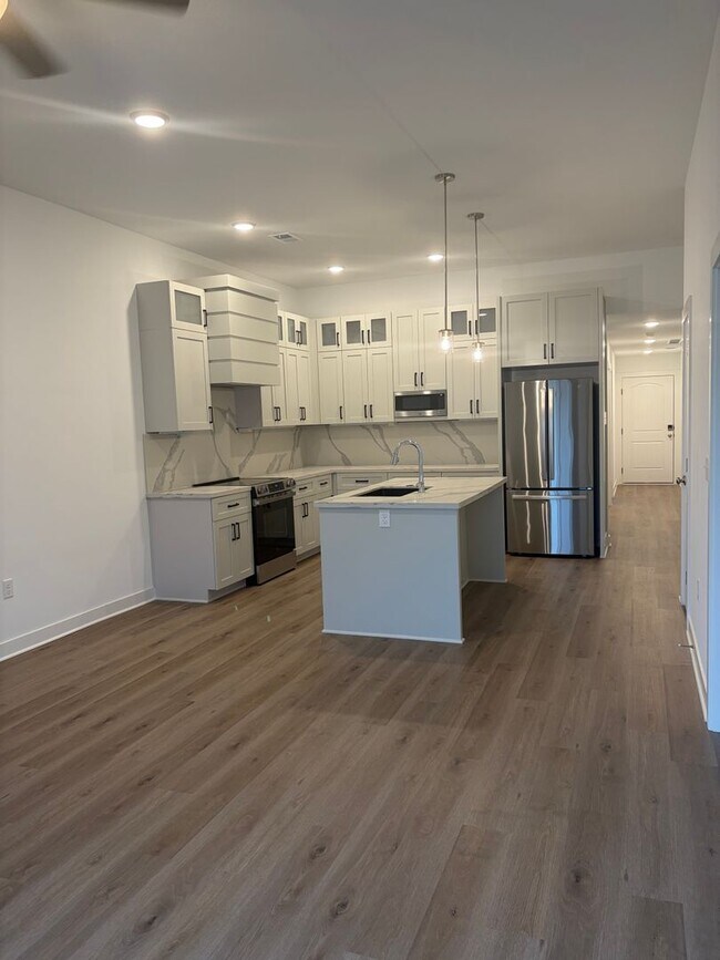 Foto del edificio - 9310 N. Lennox St