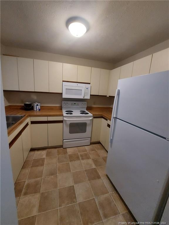 Foto del edificio - 1176 Wrenwood Ct