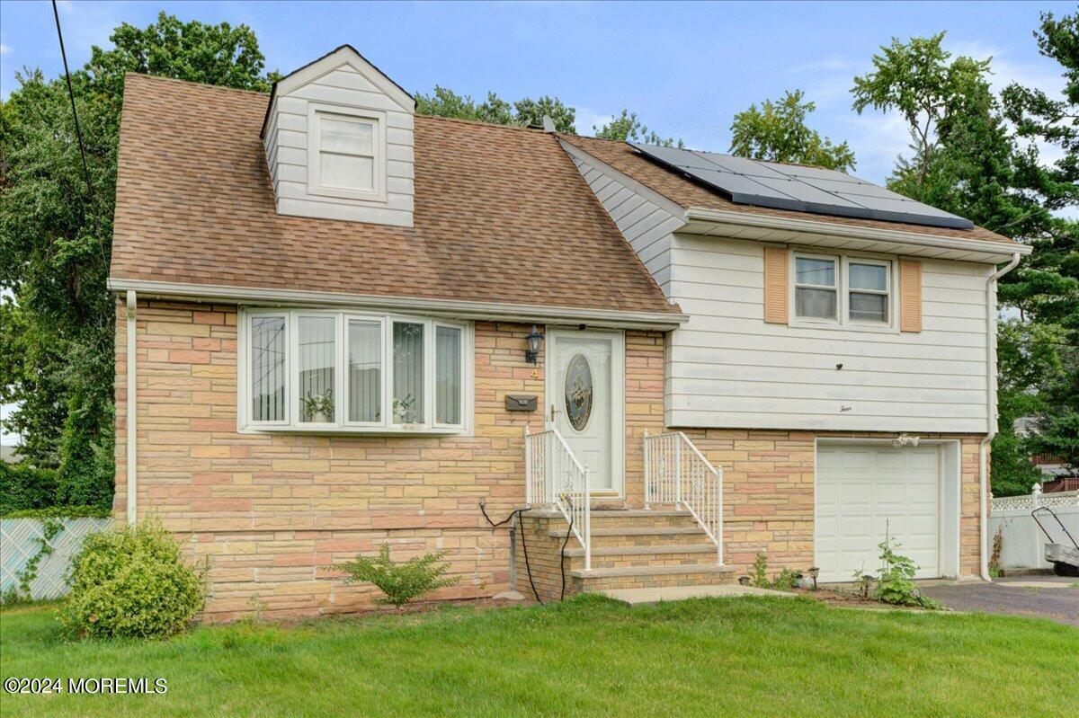 Primary Photo - 4 Cedar Dr