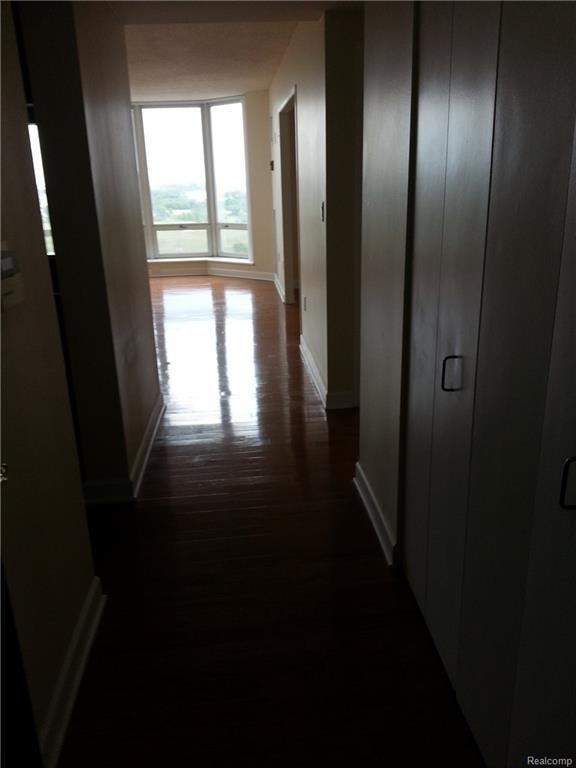Building Photo - 0 E Harbortown Dr
