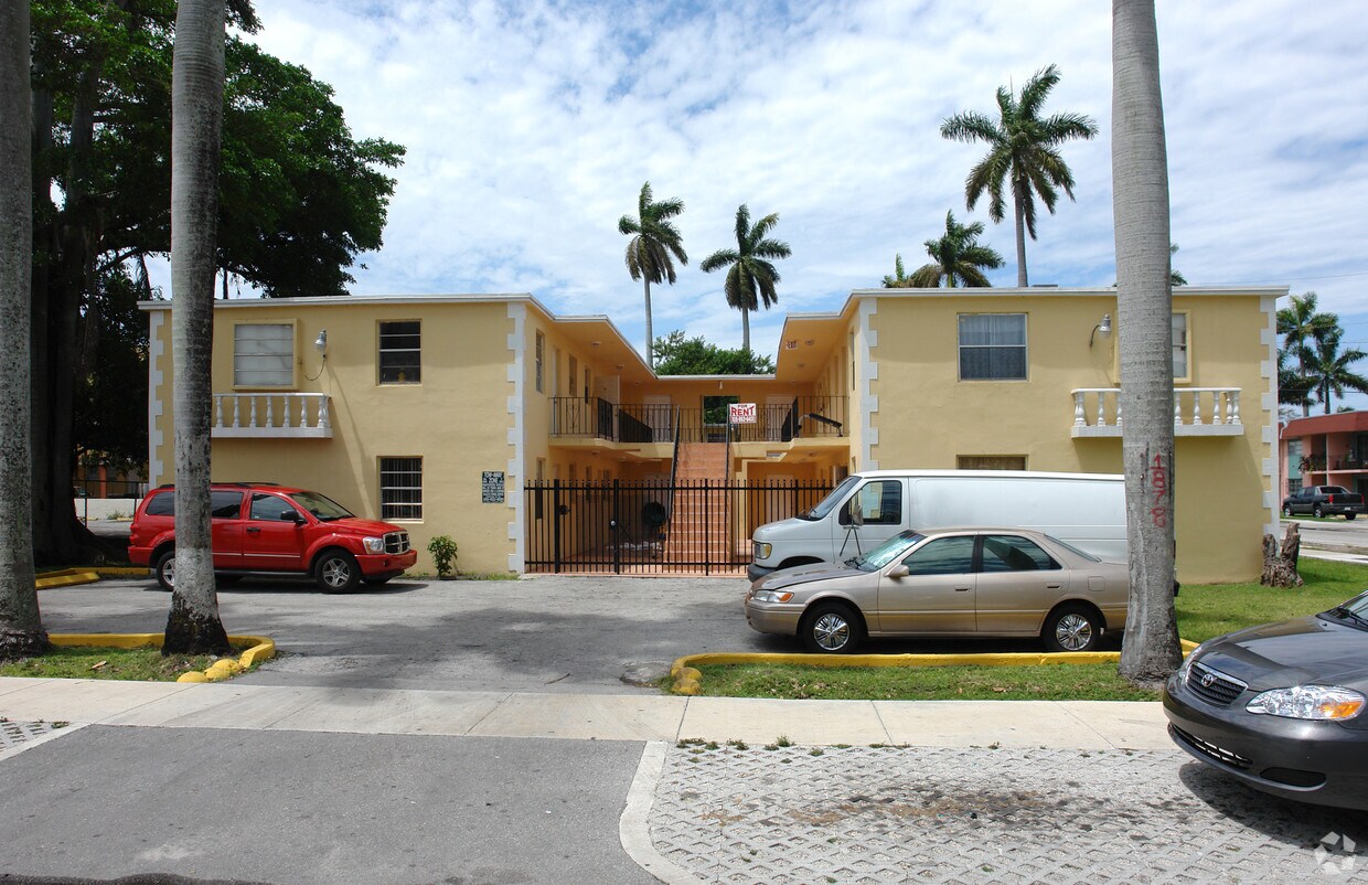 Foto principal - 1878 NW 15th Ave