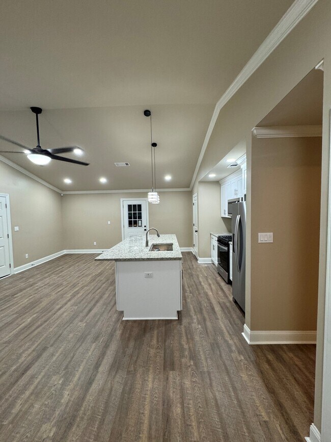 Building Photo - 4909 Bayside Ct