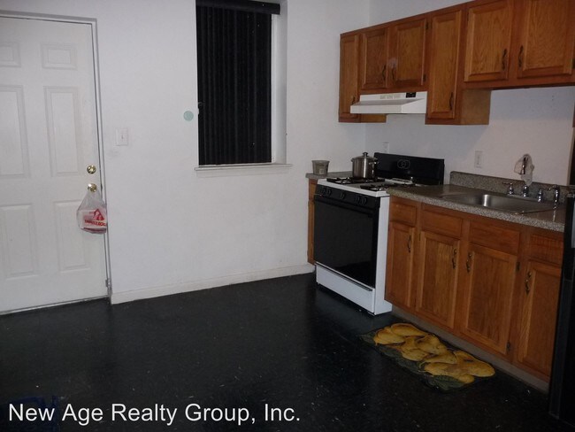 Building Photo - 3 br, 1 bath House - 1505 S. 47th Street