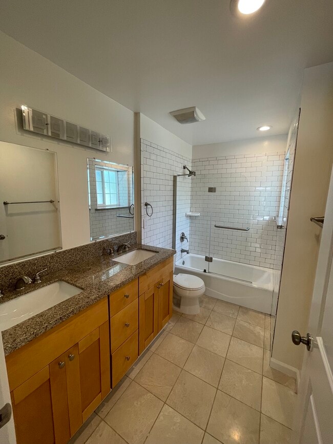 bathroom - 2601 28th St