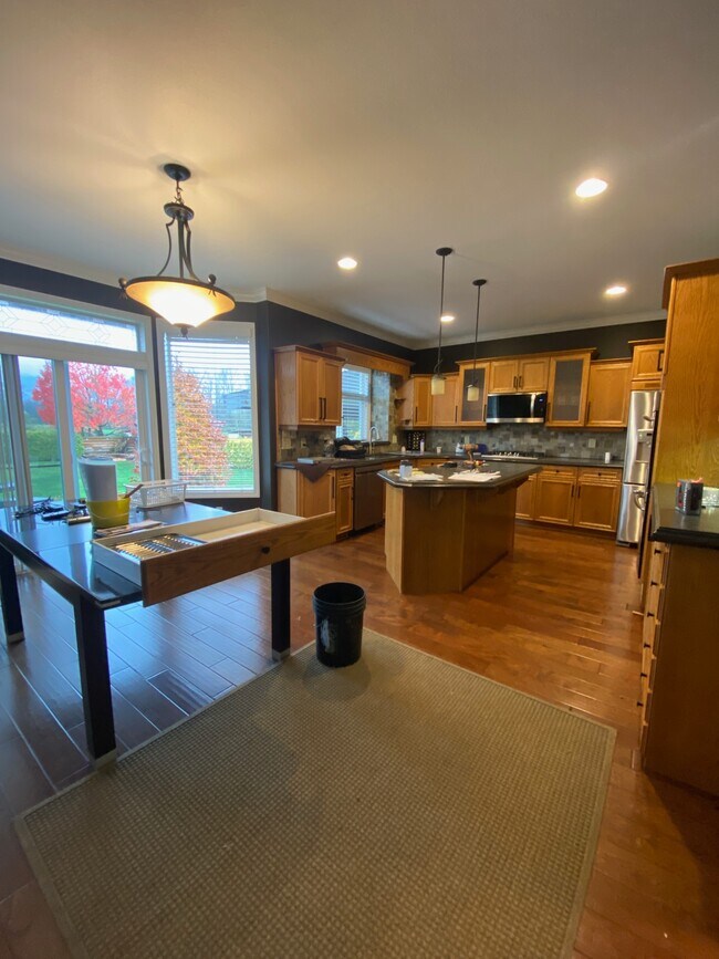 Photo du bâtiment - 10183 Young Rd N