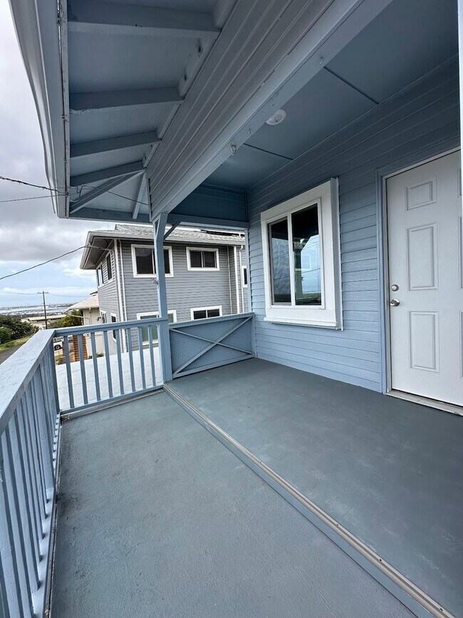 Building Photo - AIEA HEIGHTS NEWLY RENOVATED 4 BEDROOM, 2 ...