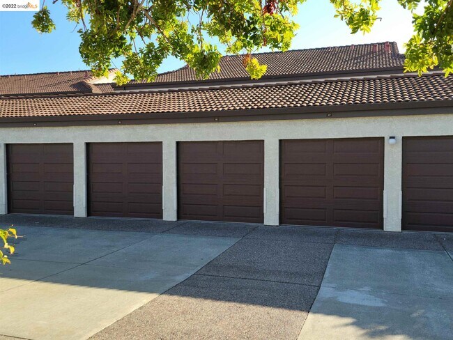 Foto del edificio - 21103 Gary Dr