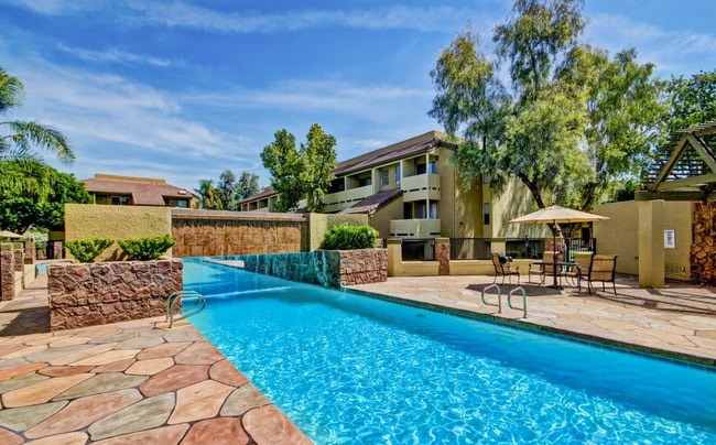 Building Photo - 1331 W Baseline Rd