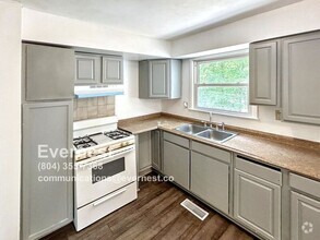 Building Photo - 1804 Trenton St
